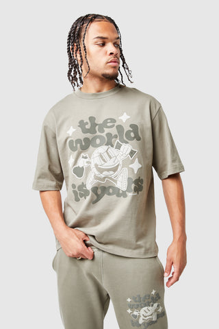 World Is Yours Tee - Groen