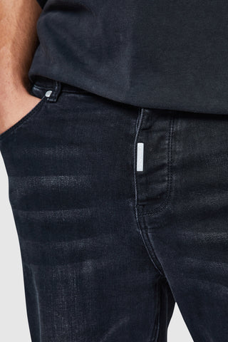 Jean Stacked - Délavage noir à la pierre